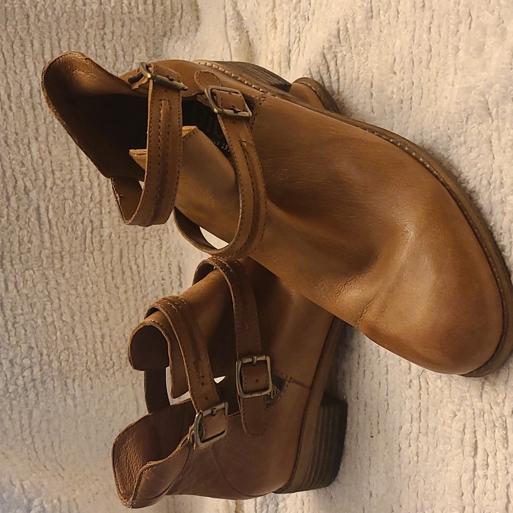 Women's booties